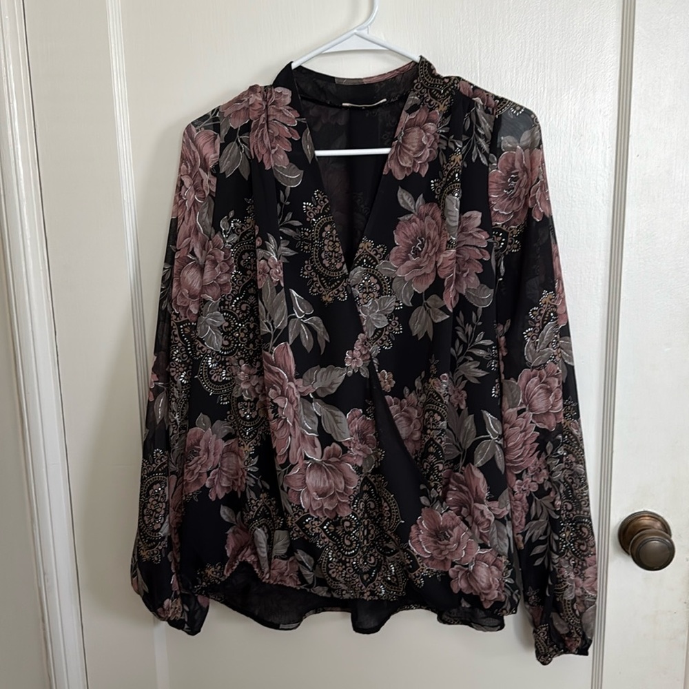 Large lovestitch dressy woven top